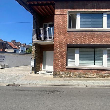 1-E Superbe Appartement Lumineux シャルルロワ エクステリア 写真