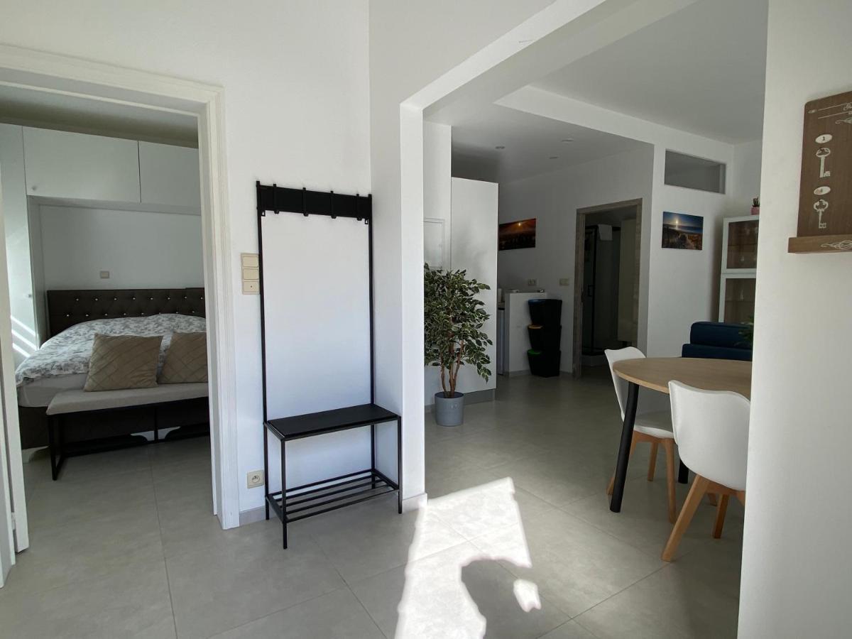 1-E Superbe Appartement Lumineux シャルルロワ エクステリア 写真